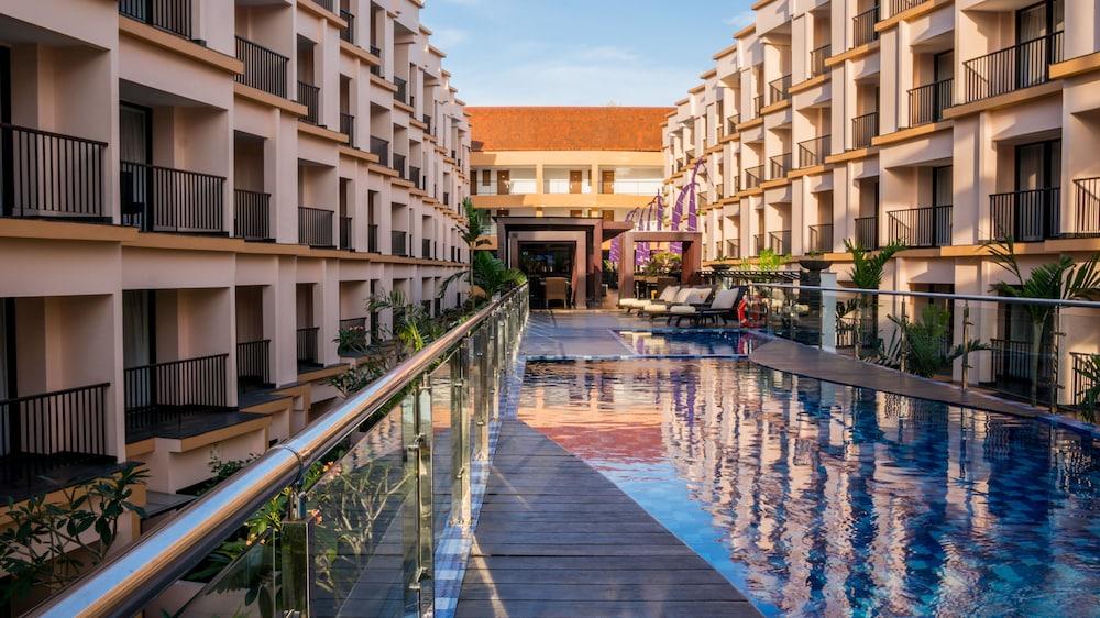 Hotel Park Regis Kuta Kuta Lombok Exterior foto