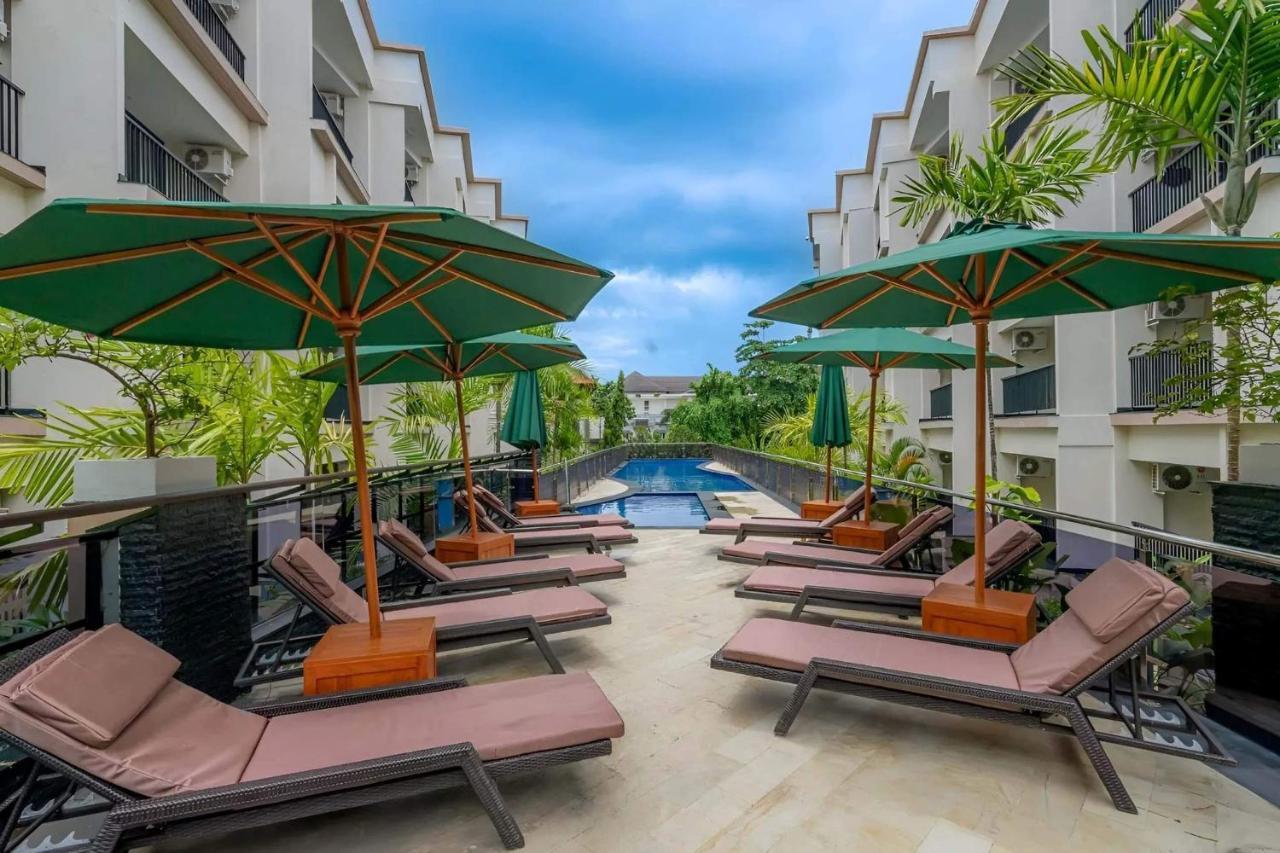 Hotel Park Regis Kuta Kuta Lombok Exterior foto